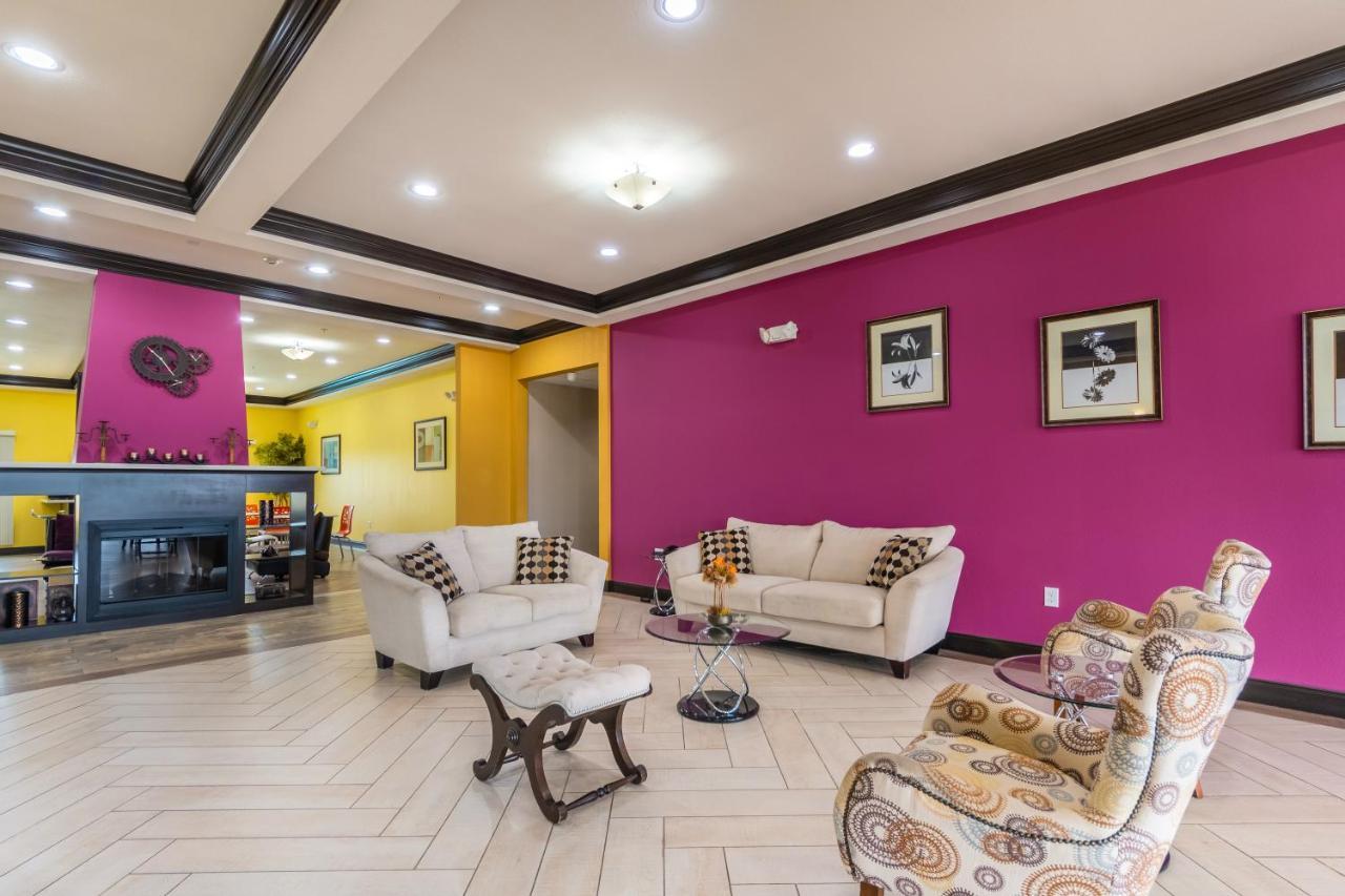 Residency Suites Cotulla Bagian luar foto